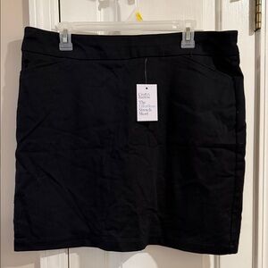 Croft & Barrow Black Skort